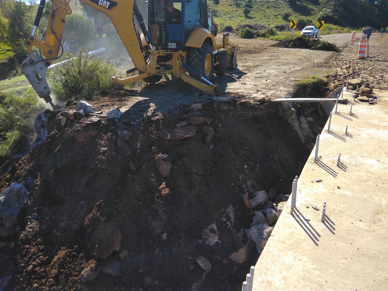 Excavación junto a estructura existente